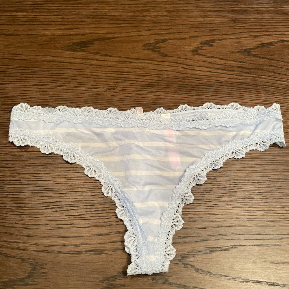 Victoria’s Secret PINK- Large